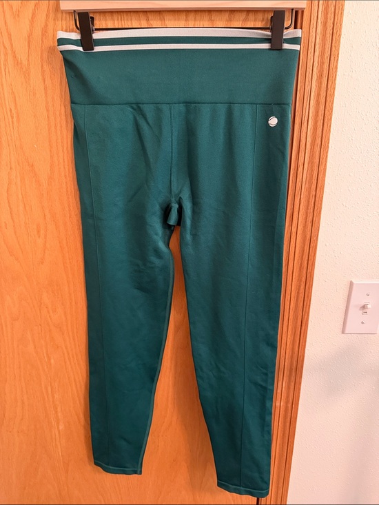 Pants - High-Waist Green Performance Leggings with Contrast Waistband